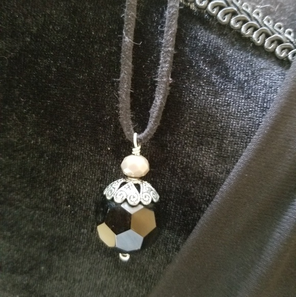 HANDMADE Beautiful Black Drop Necklace!! - Picture 3 of 7